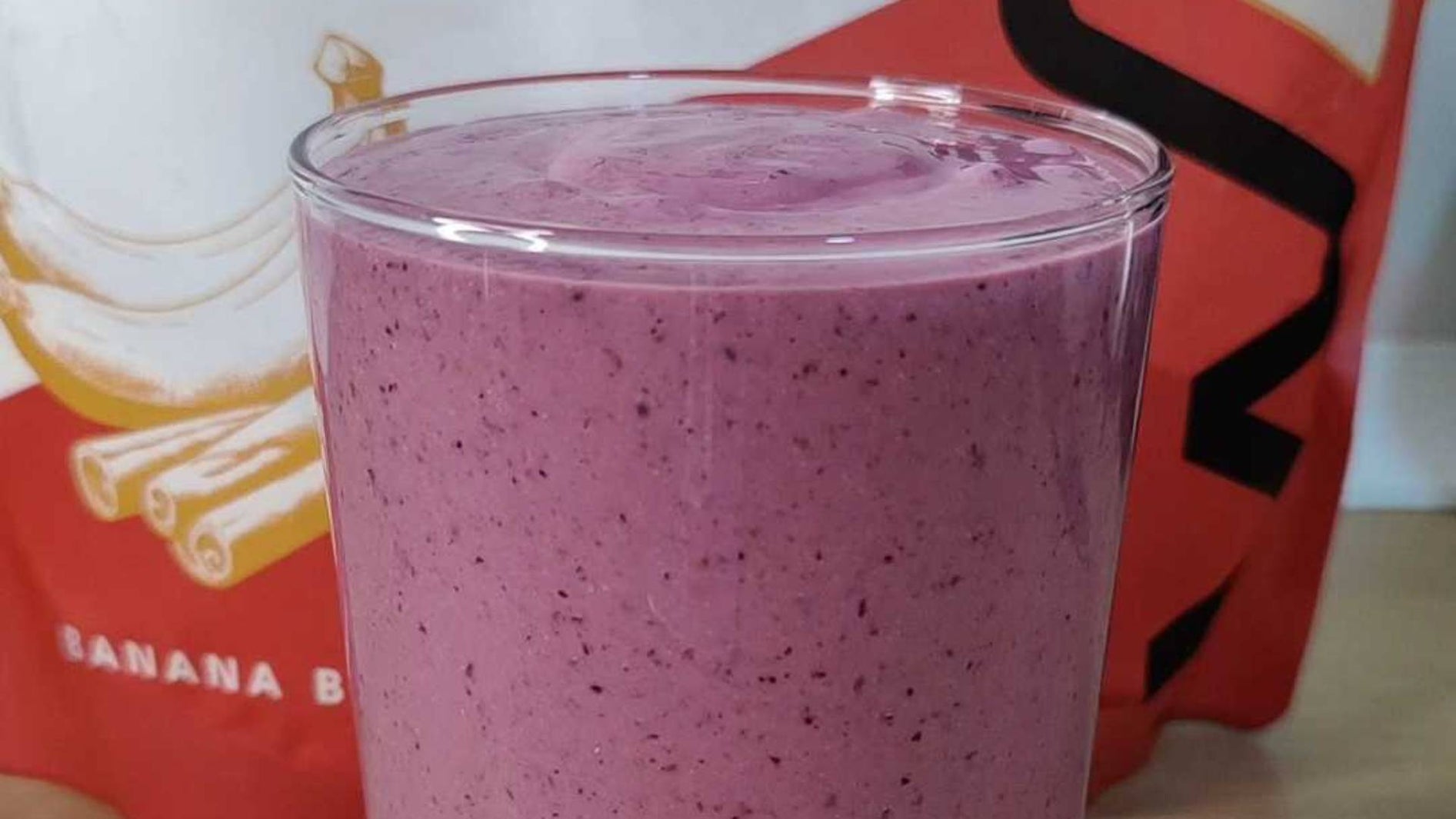 protein smoothie berries